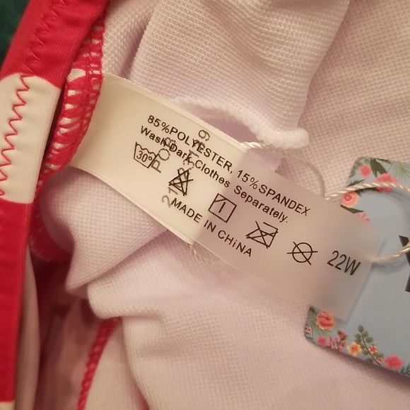 YONIQUE Womens Red & White Polka Dot Convertible Pin Up Swimsuit NWT Plus Sz. 22 - Picture 9 of 10